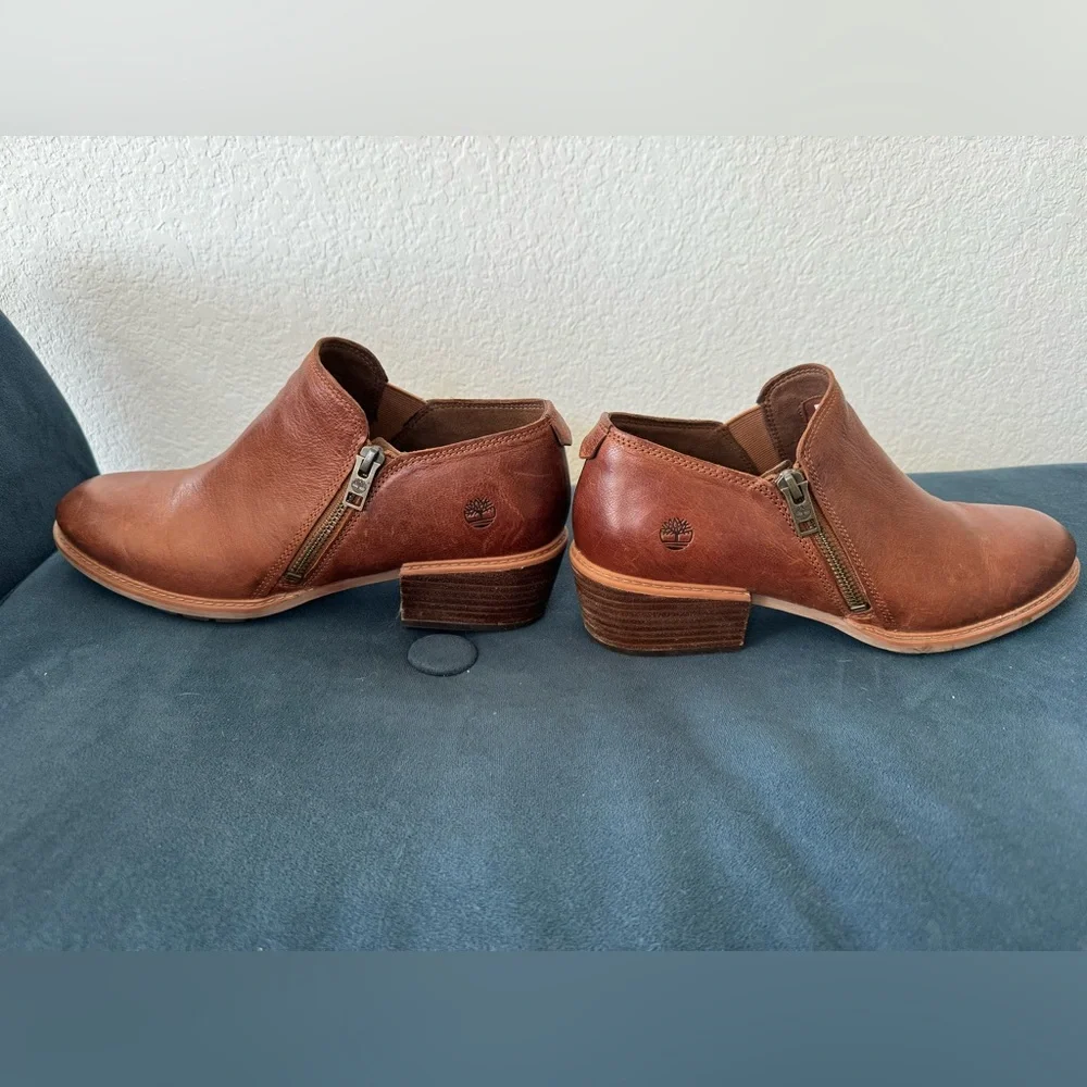 Timberland Sutherlin Bay Brown Leather Zippered Ankle Booties